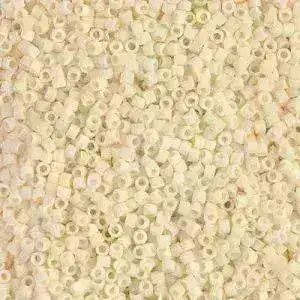 11/0 Delica Beads, DB0760, DB0761, DB0762, DB0763 - Image 4