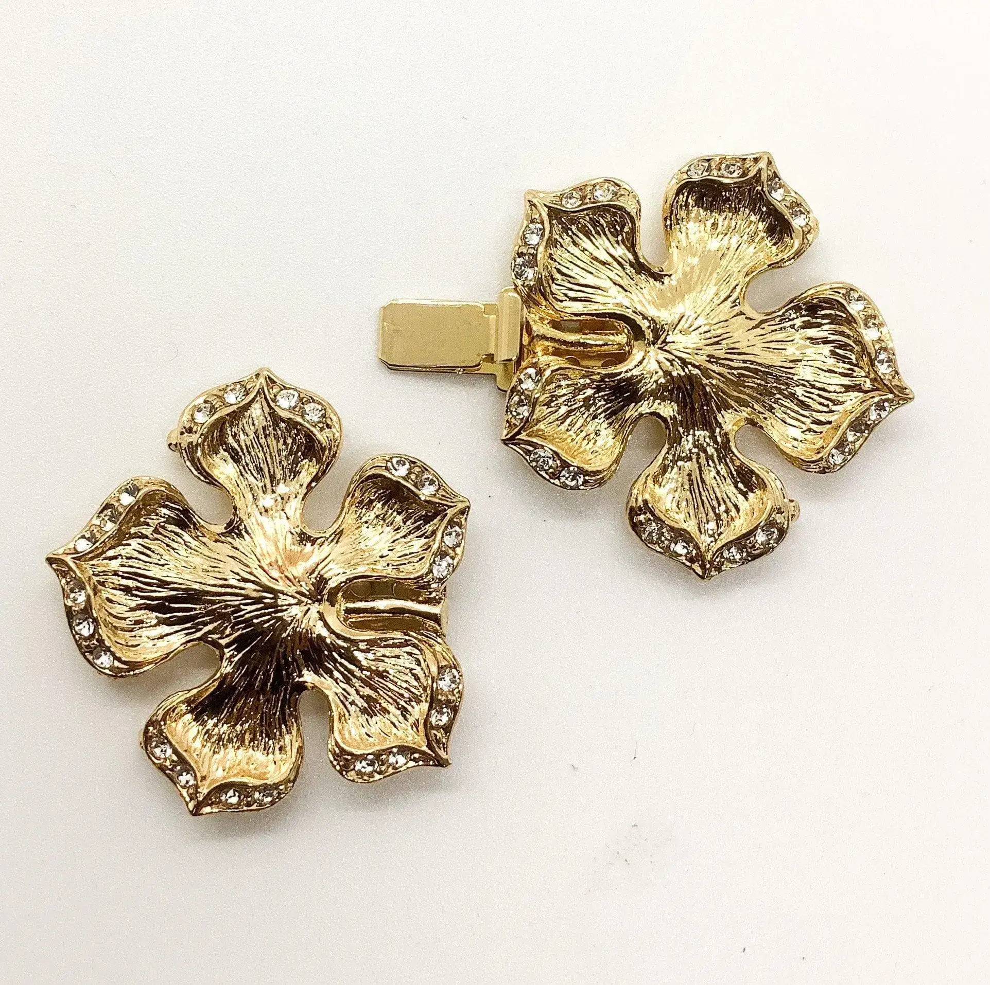 Claspgarten La Fleur, 5-Strand Box Clasp, 2 Finishes - Image 3