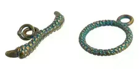Claw Toggle Clasp, 16mm, 2 Finishes - Image 3