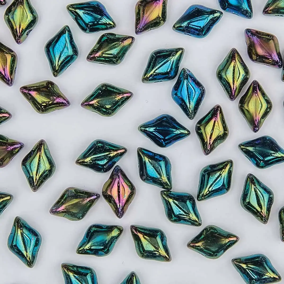 Gemduo Beads, Jet Green Iris, 10g.