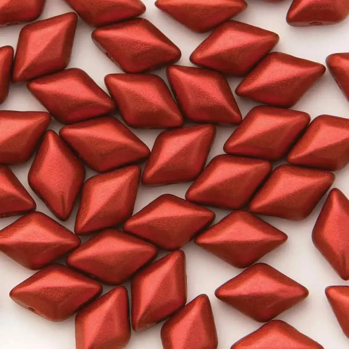 Gemduo Beads, Chalk Lava Red, 10g.