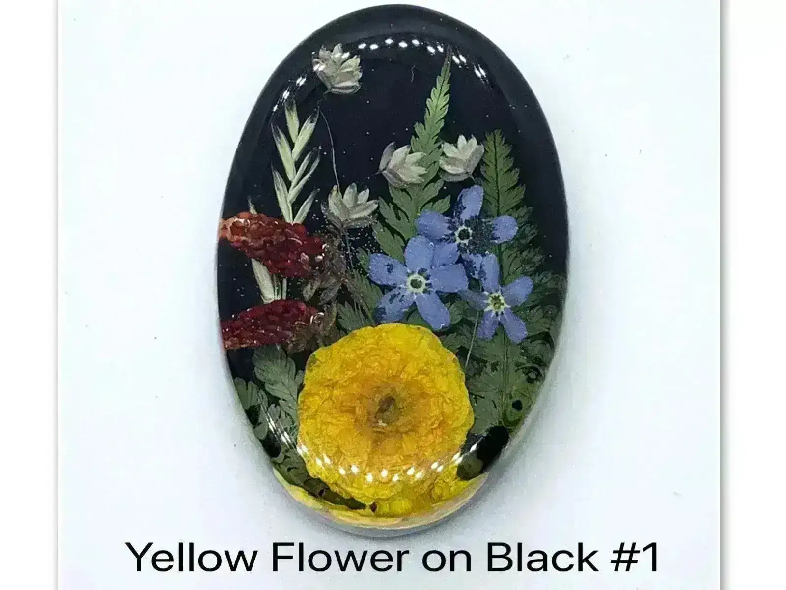 Yellow Flower on Black Resin Cabochons, Handmade with Dried Flowers