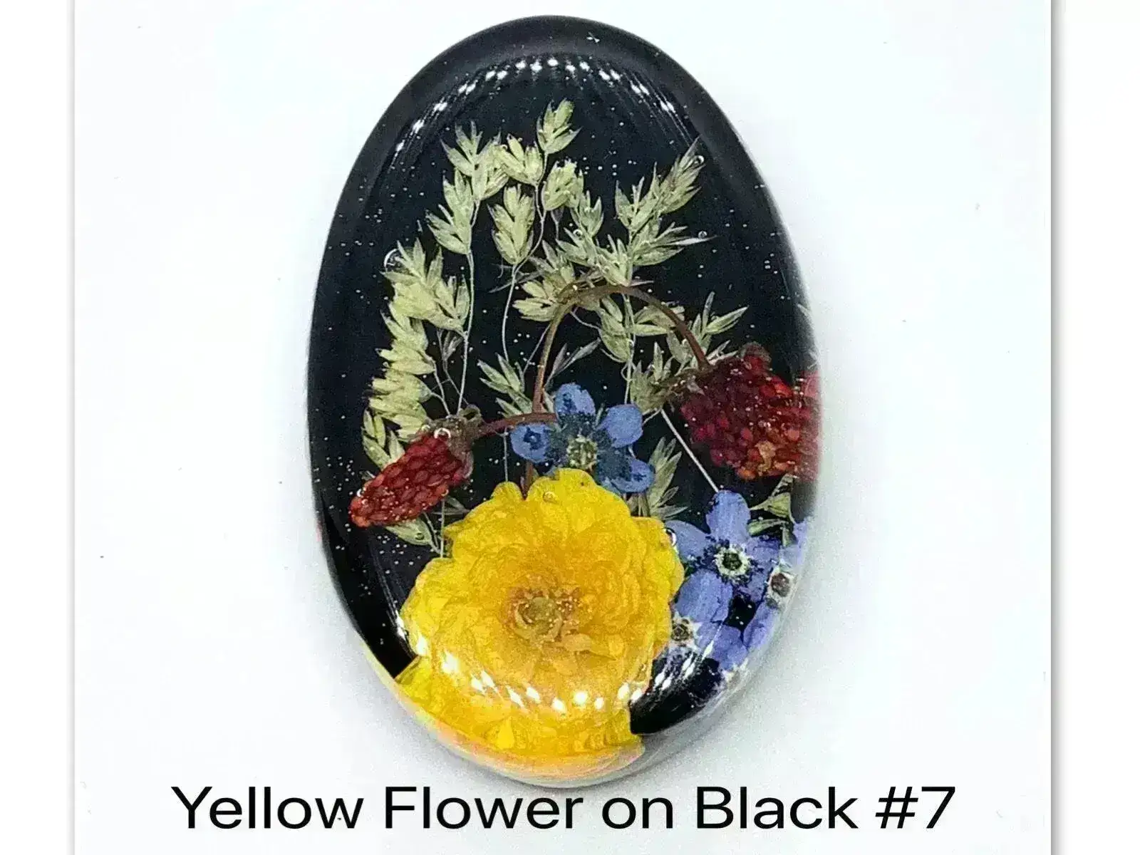 Yellow Flower on Black Resin Cabochons, Handmade with Dried Flowers - Image 7